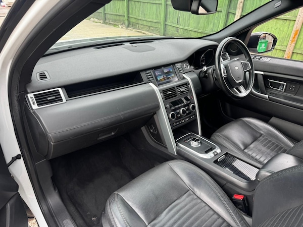 Used Land Rover Discovery Sport 2015 for sale - 76214092: Photo 28