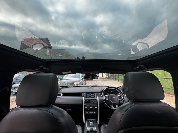 Used Land Rover Discovery Sport 2015 for sale - 76214092: Photo 4