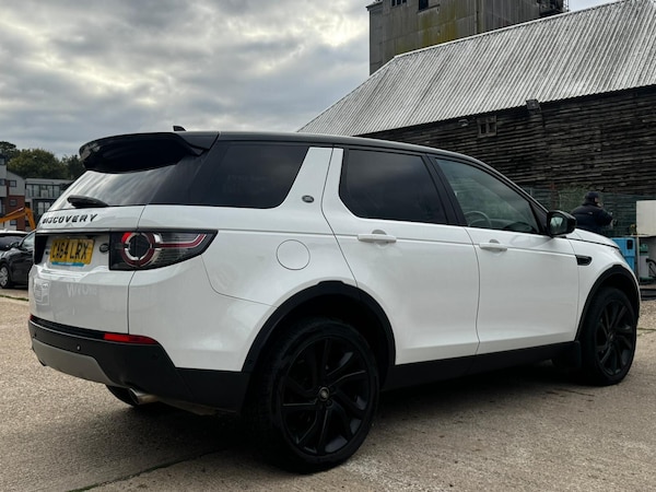 Used Land Rover Discovery Sport 2015 for sale - 76214092: Photo 5