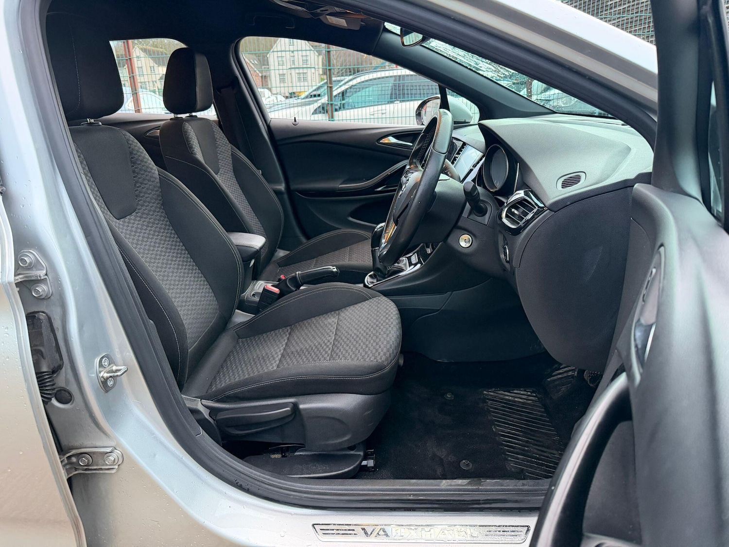 Used Vauxhall Astra 2017 for sale - 77305409: Photo 14