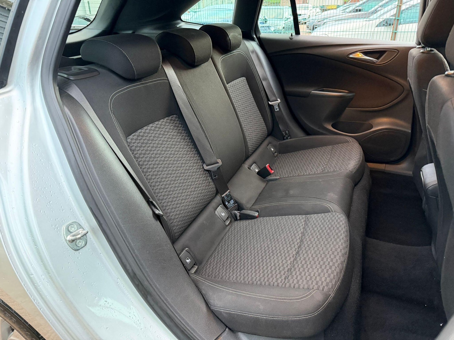 Used Vauxhall Astra 2017 for sale - 77305409: Photo 17