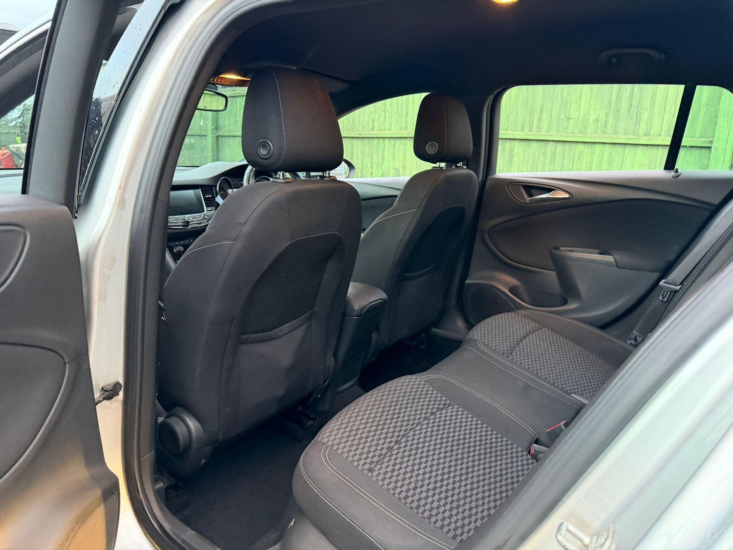 Used Vauxhall Astra 2017 for sale - 77305409: Photo 21