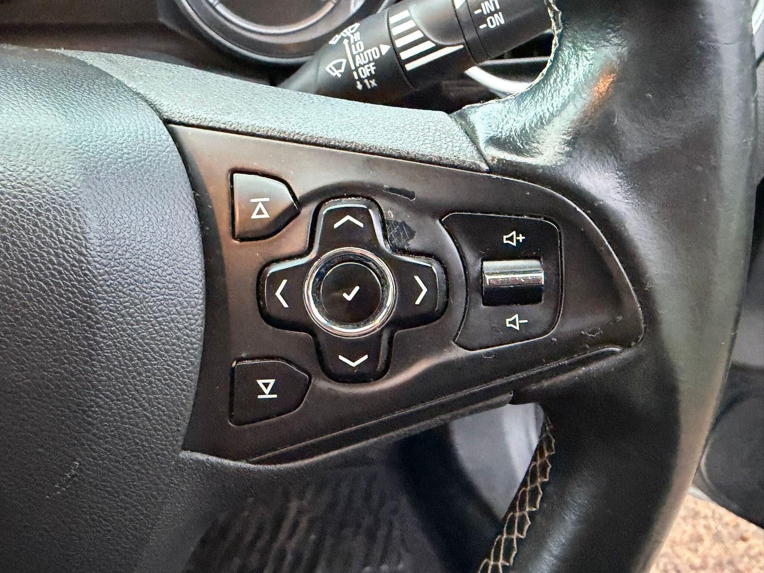 Used Vauxhall Astra 2017 for sale - 77305409: Photo 28