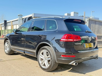 Used Volkswagen Touareg 2012 for sale - 77957856: Photo