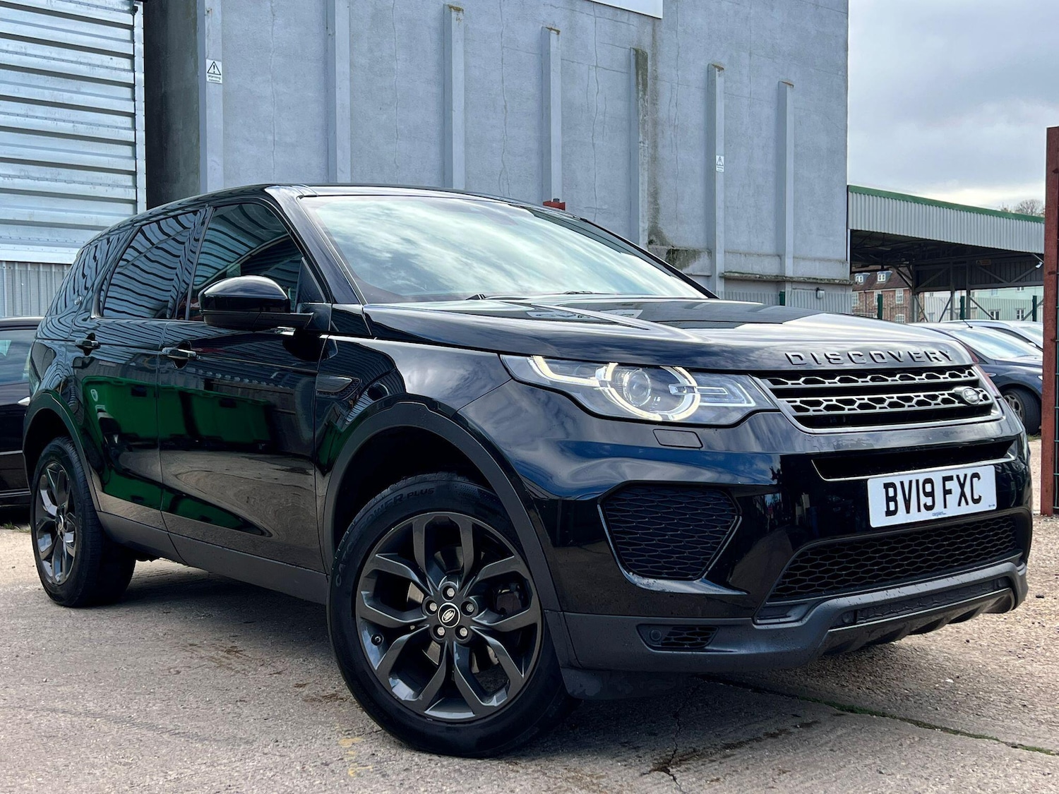 Used Land Rover Discovery Sport 2019 for sale - 76753384: Photo 1