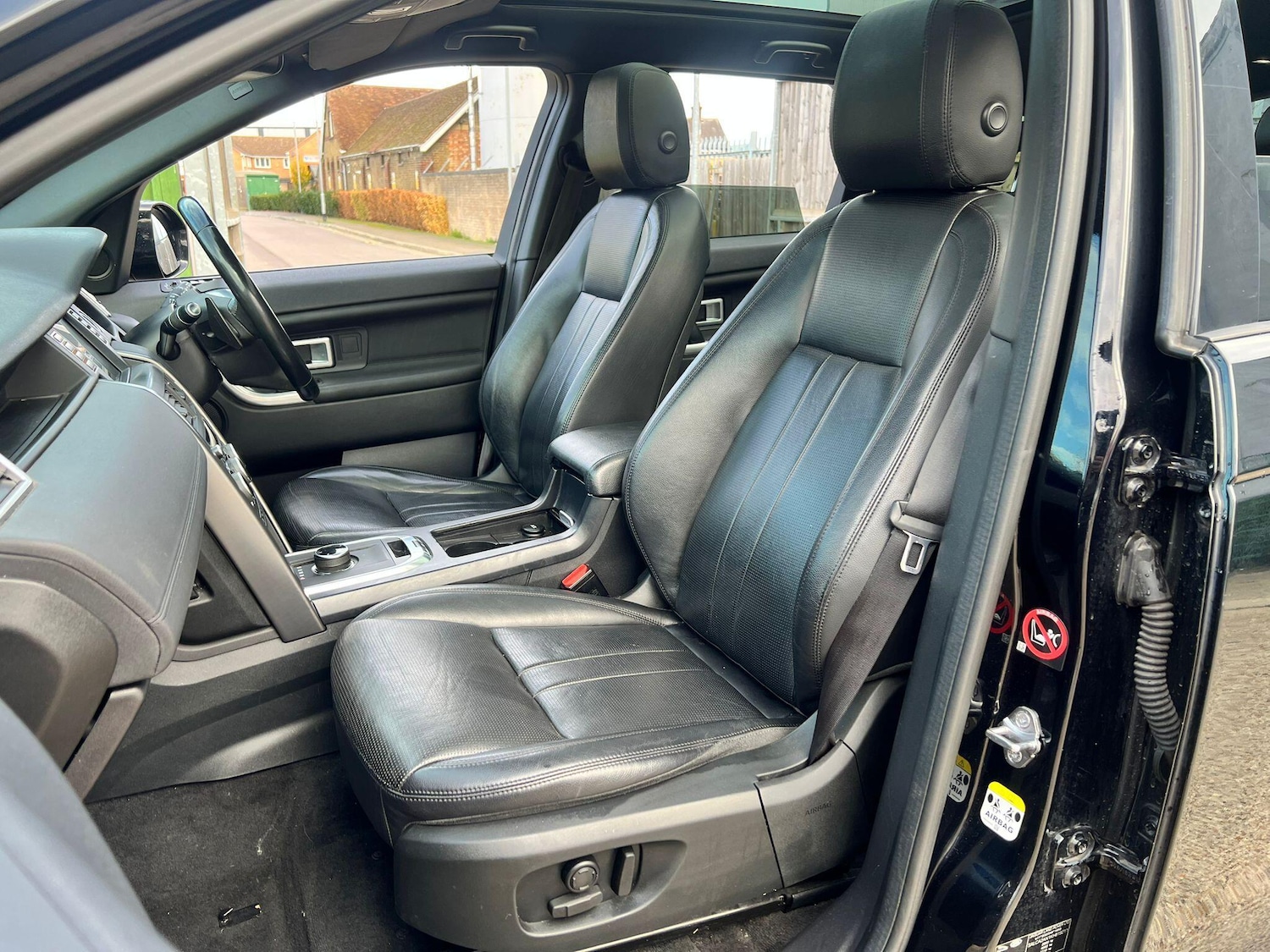 Used Land Rover Discovery Sport 2019 for sale - 76753384: Photo 24