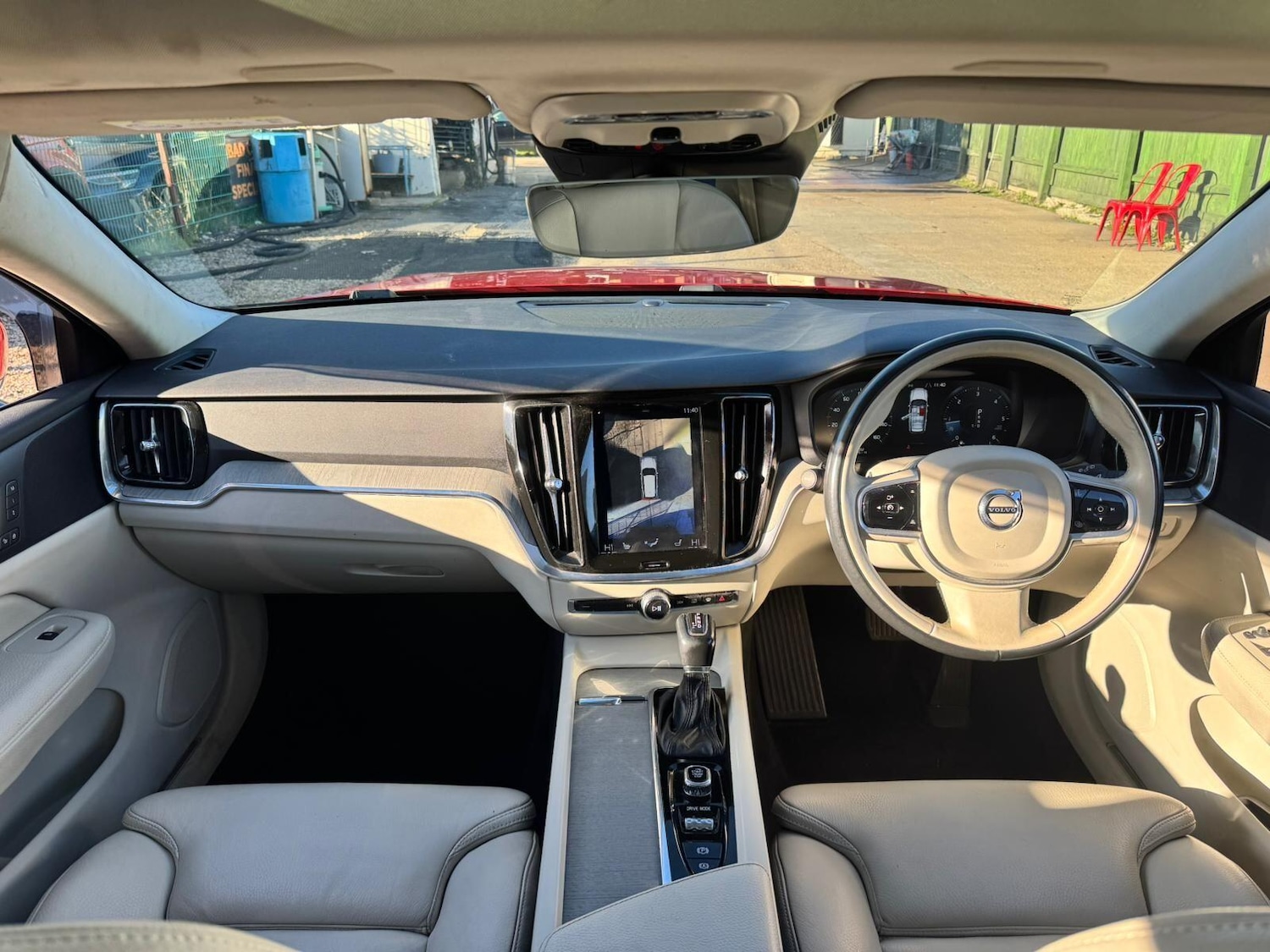 Used Volvo V60 2018 for sale - 76657097: Photo 12