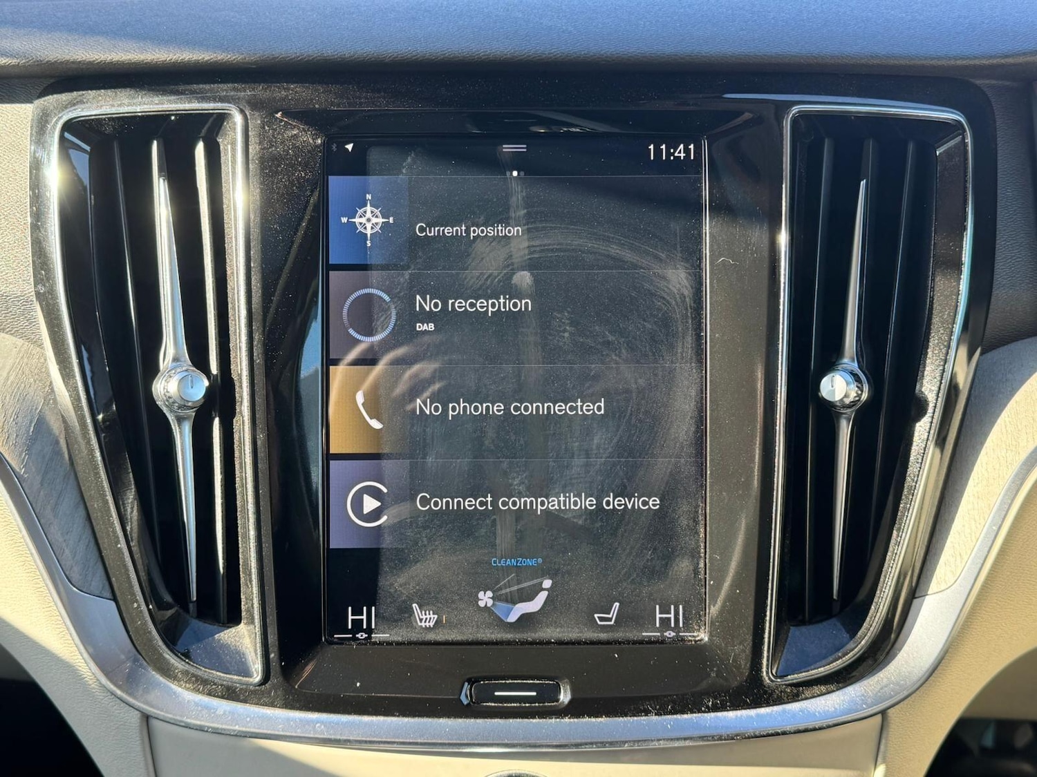 Used Volvo V60 2018 for sale - 76657097: Photo 30