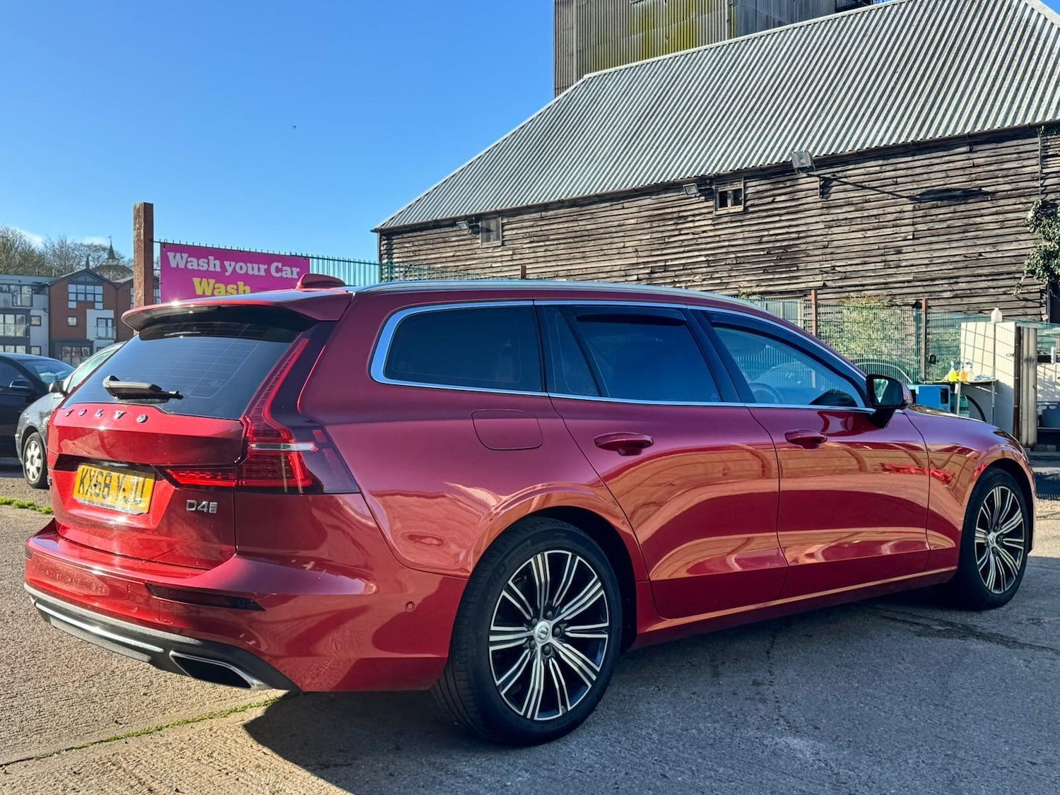 Used Volvo V60 2018 for sale - 76657097: Photo 5