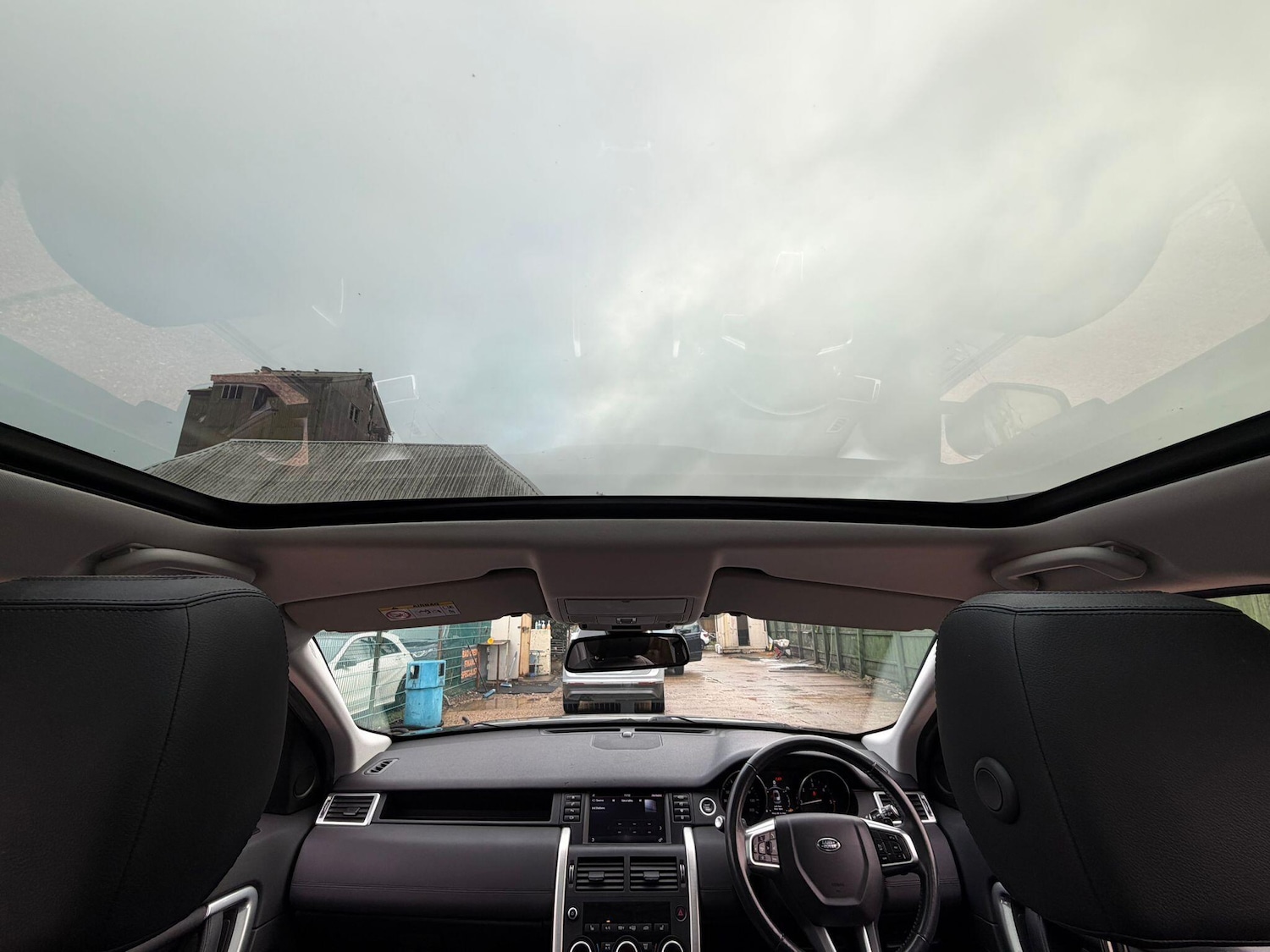 Used Land Rover Discovery Sport for sale - 77784557: Photo 4