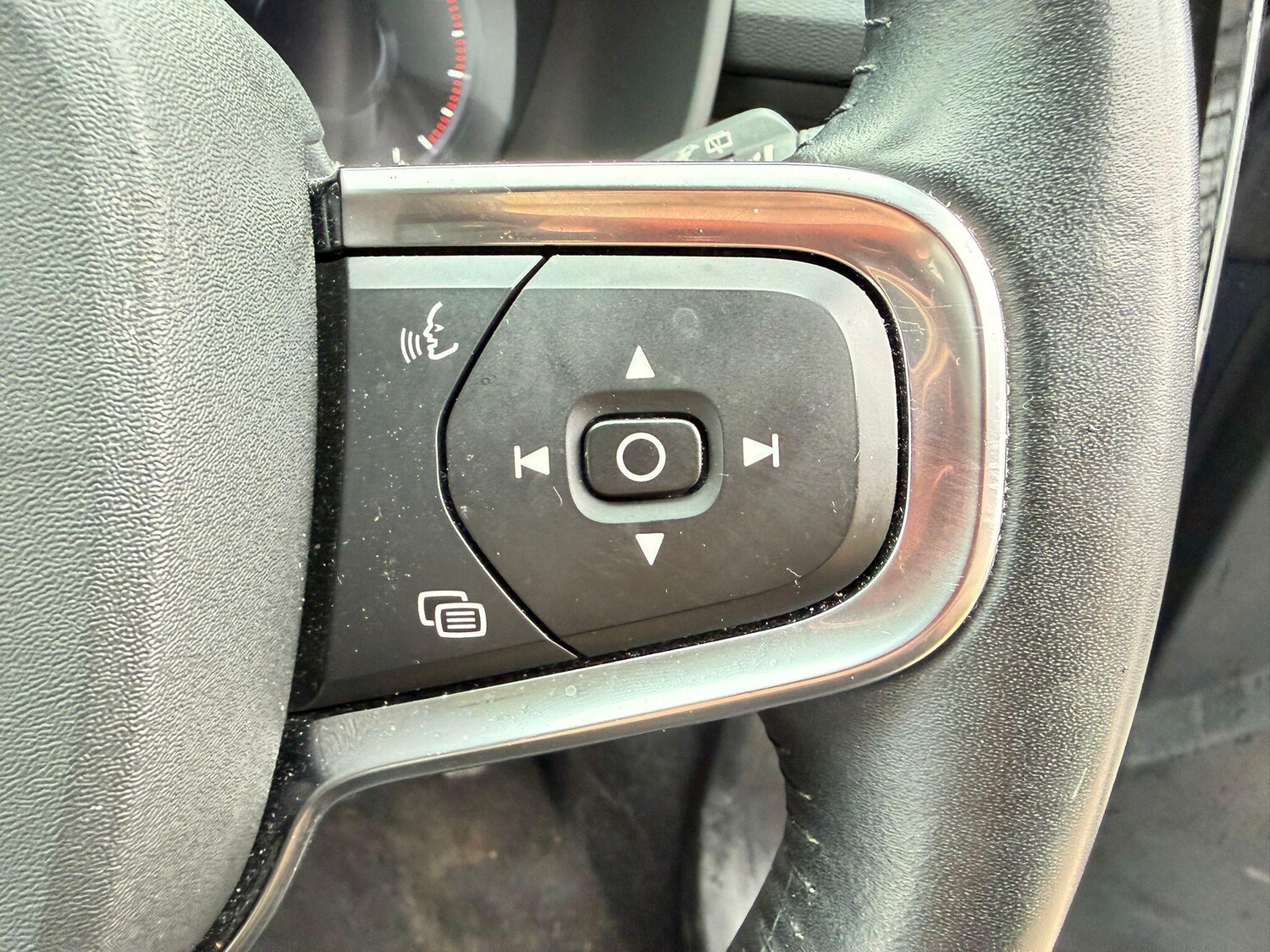 Used Volvo XC40 2021 for sale - 77454874: Photo 23