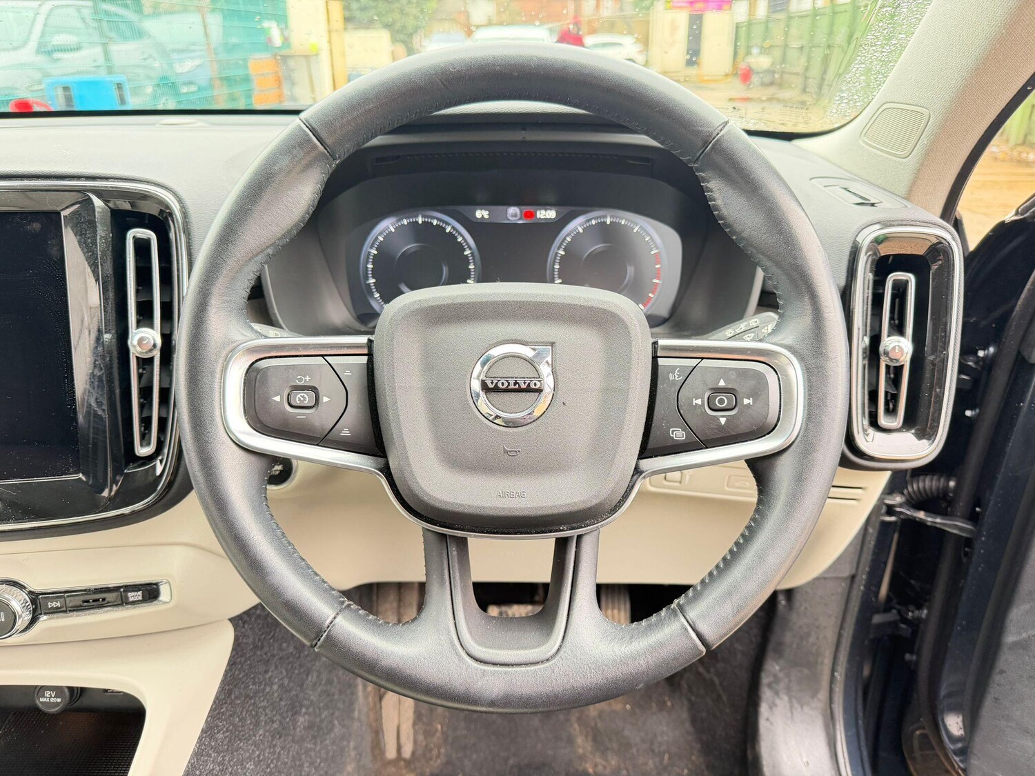 Used Volvo XC40 2021 for sale - 77454874: Photo 26