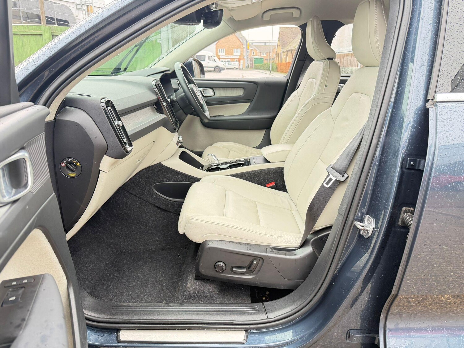 Used Volvo XC40 2021 for sale - 77454874: Photo 27