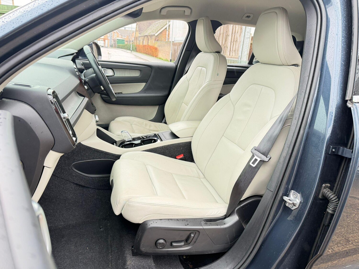 Used Volvo XC40 2021 for sale - 77454874: Photo 28