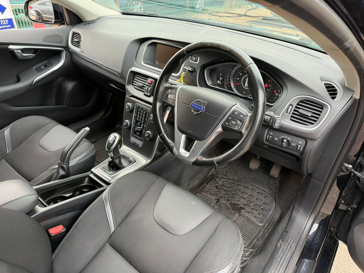 Used Volvo V40 2012 for sale - 77119893: Photo 11