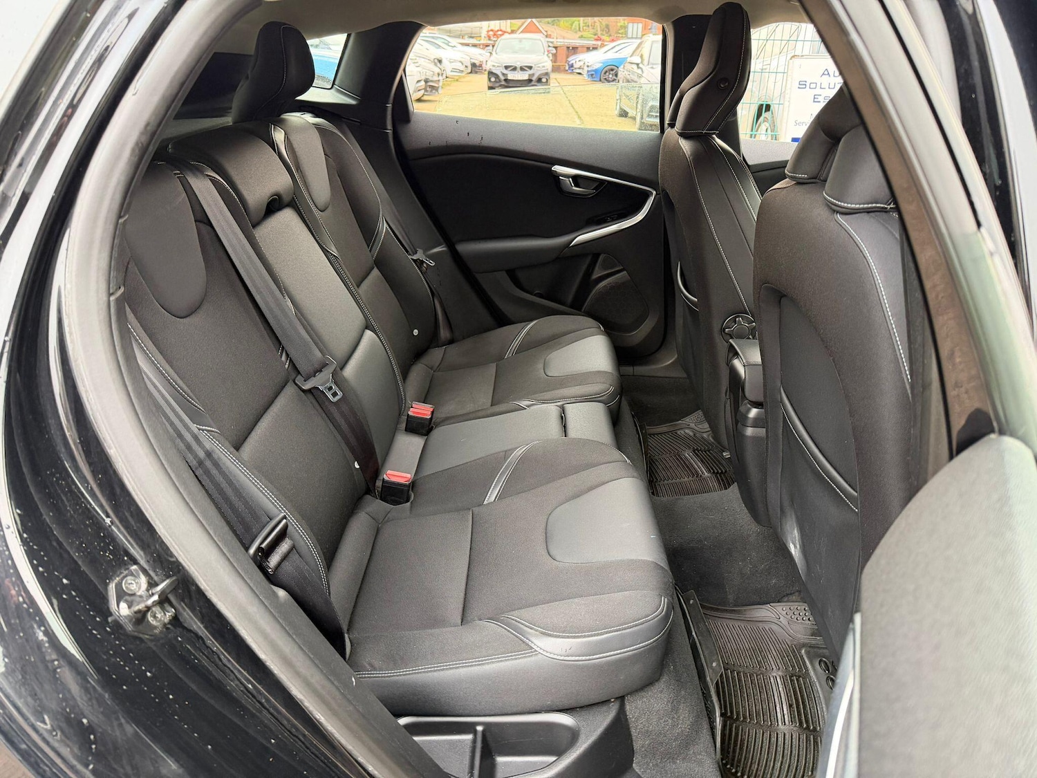 Used Volvo V40 2012 for sale - 77119893: Photo 12