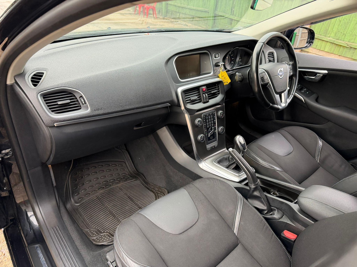 Used Volvo V40 2012 for sale - 77119893: Photo 20