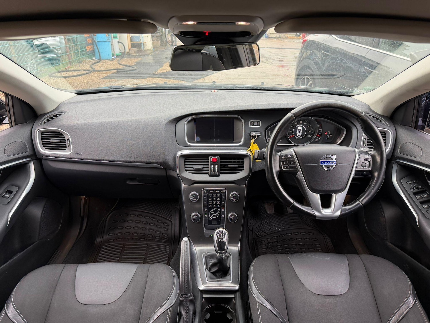 Used Volvo V40 2012 for sale - 77119893: Photo 21