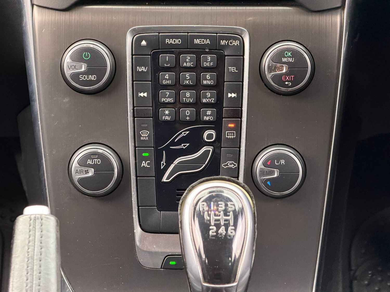 Used Volvo V40 2012 for sale - 77119893: Photo 23