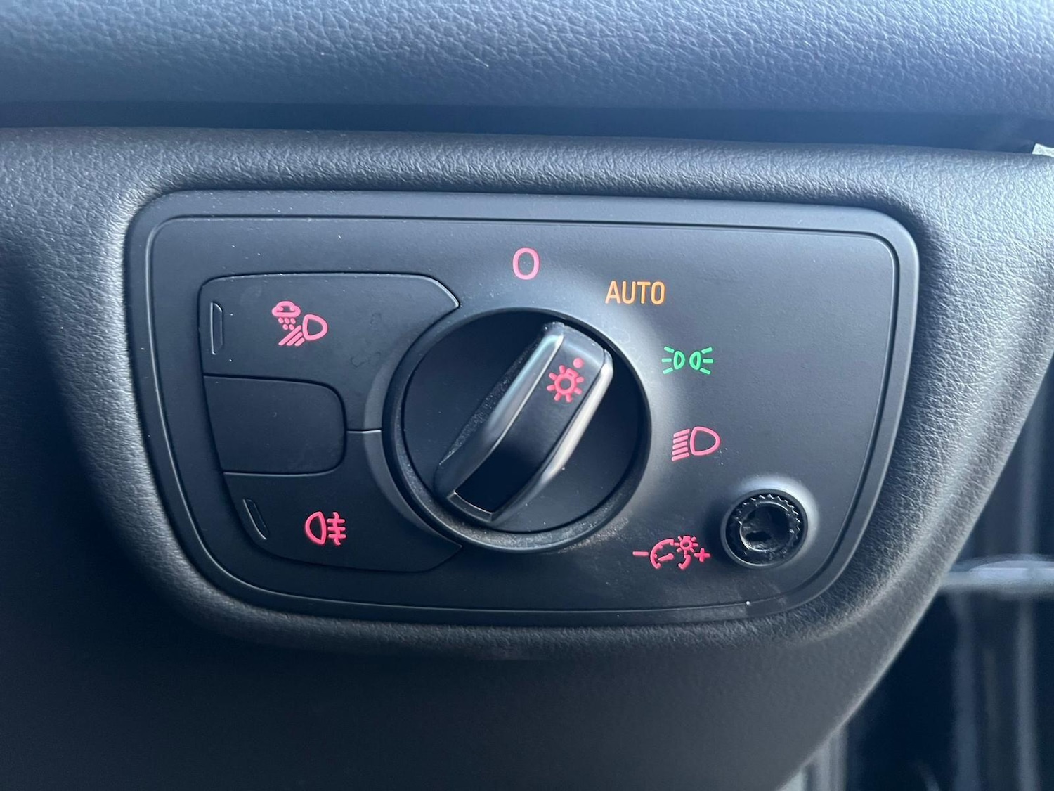 Used Audi A6 2015 for sale - 76667001: Photo 15