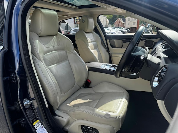 Used Jaguar XJ 2015 for sale - 76013337: Photo 15