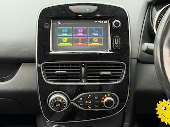 Used Renault Clio 2016 for sale - 77066499: Photo