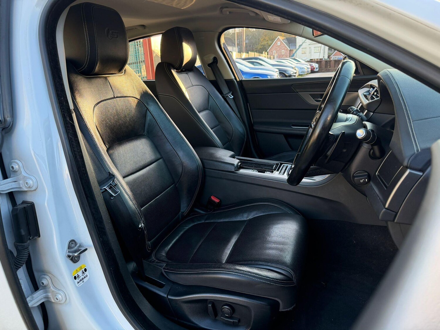 Used Jaguar XF 2015 for sale - 76802048: Photo 16