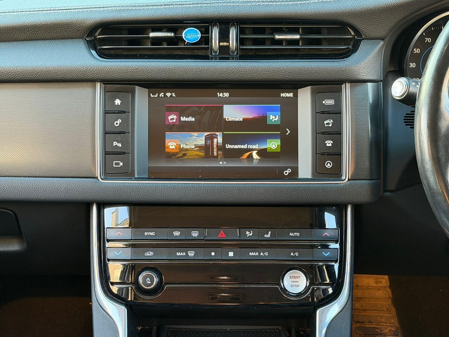 Used Jaguar XF 2015 for sale - 76802048: Photo 25