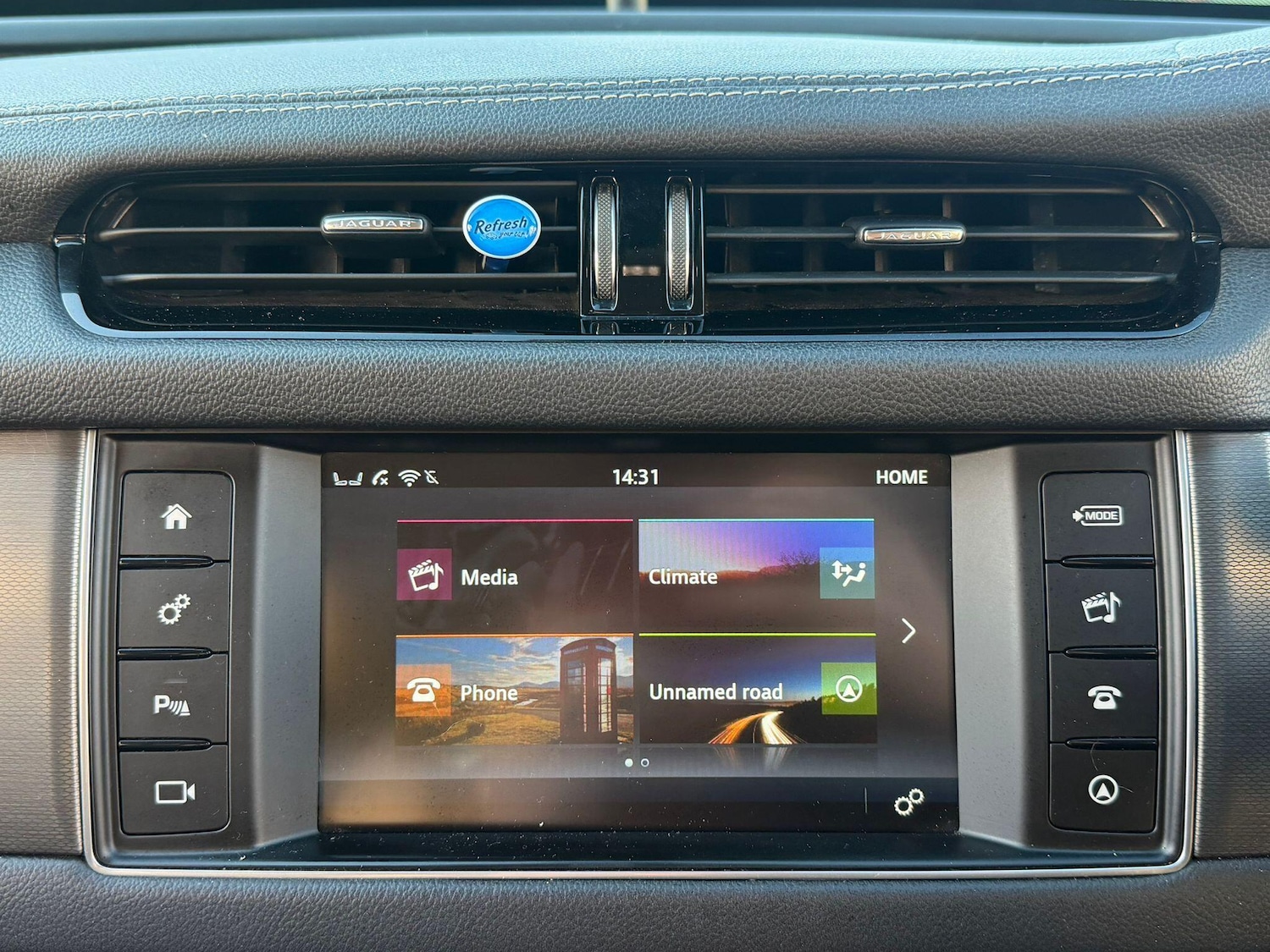 Used Jaguar XF 2015 for sale - 76802048: Photo 26