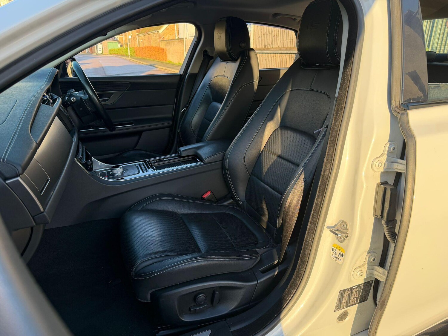 Used Jaguar XF 2015 for sale - 76802048: Photo 29