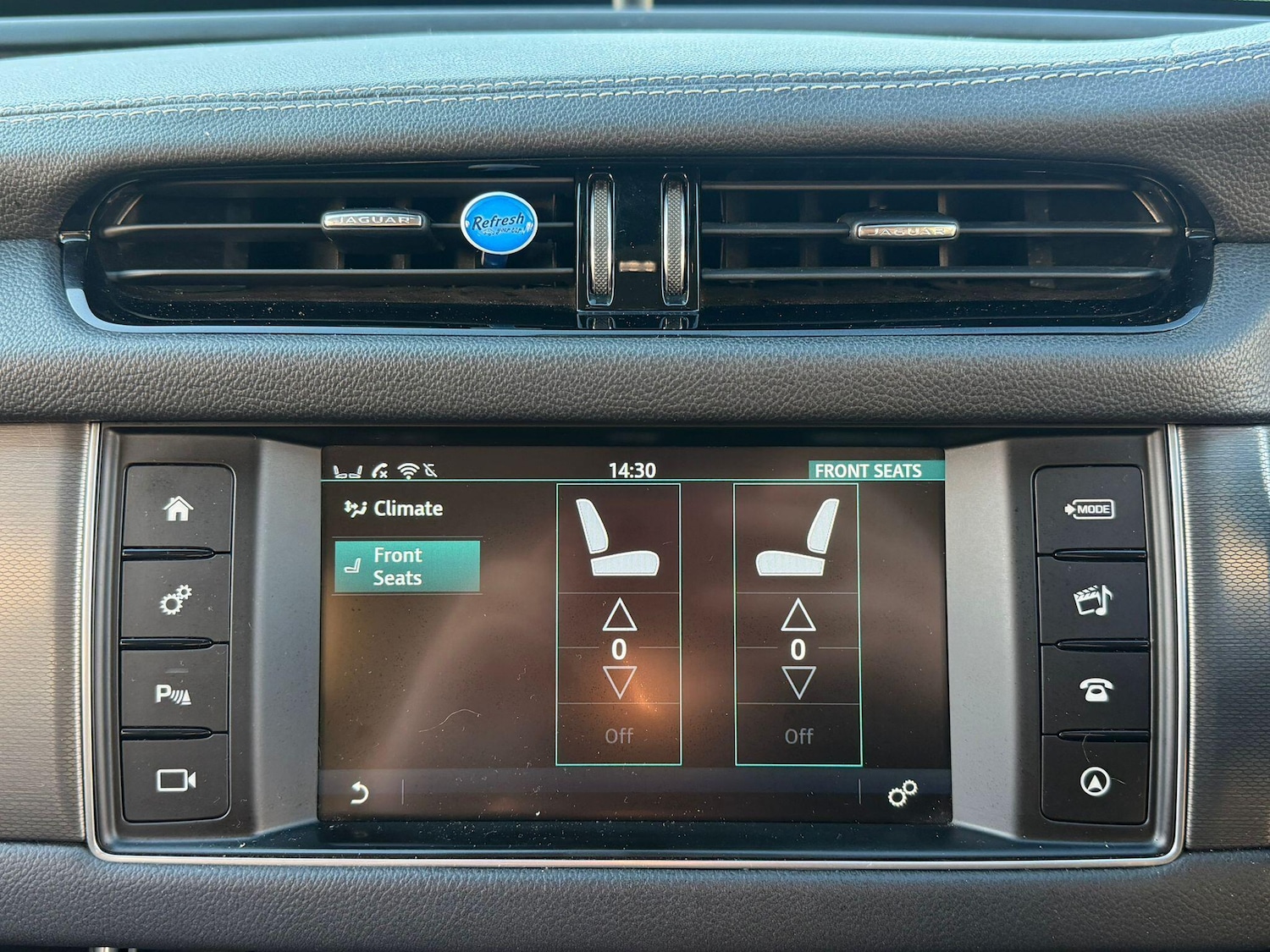 Used Jaguar XF 2015 for sale - 76802048: Photo 9