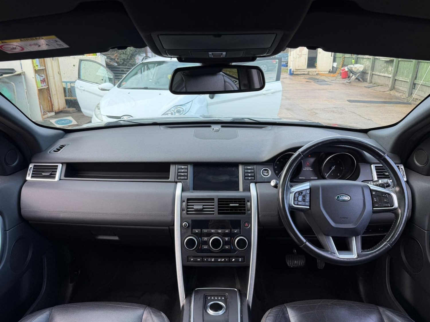 Used Land Rover Discovery Sport 2017 for sale - 77254807: Photo 25