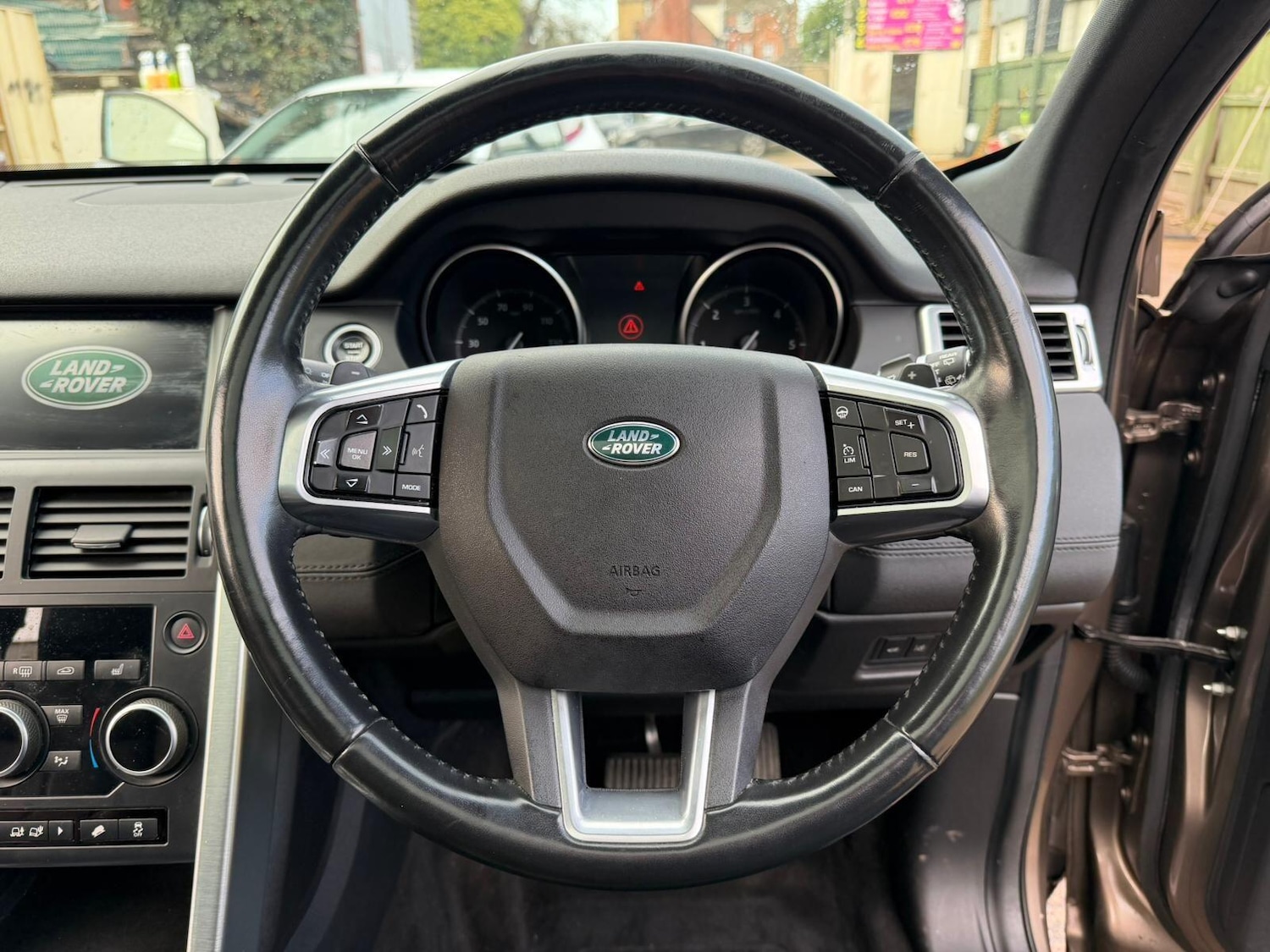 Used Land Rover Discovery Sport 2017 for sale - 77254807: Photo 26