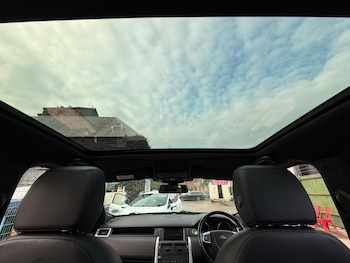 Used Land Rover Discovery Sport 2017 for sale - 77254807: Photo