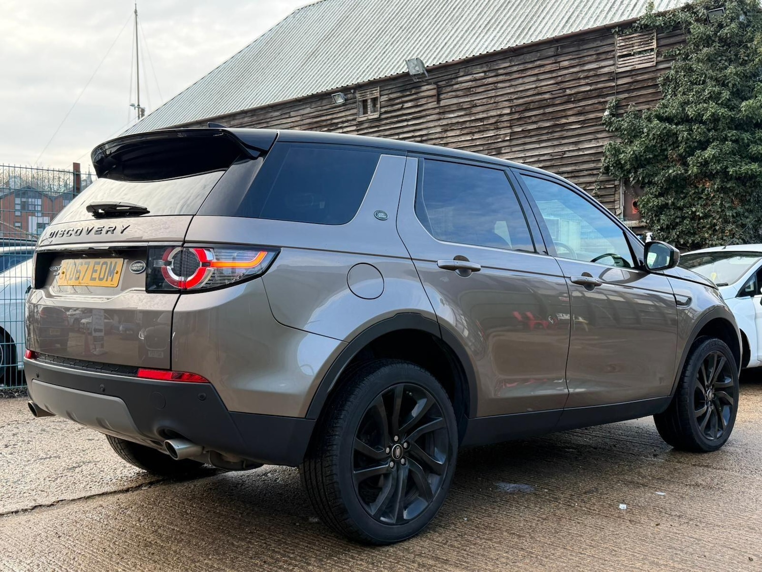 Used Land Rover Discovery Sport 2017 for sale - 77254807: Photo 5