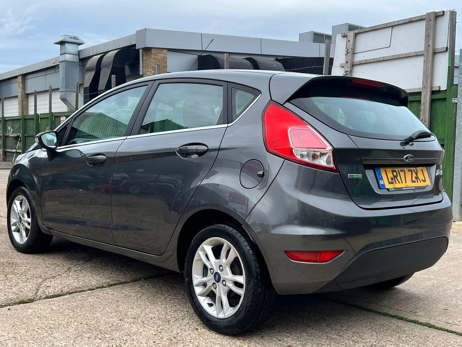 Used Ford Fiesta 2017 for sale - 76513318: Photo 5