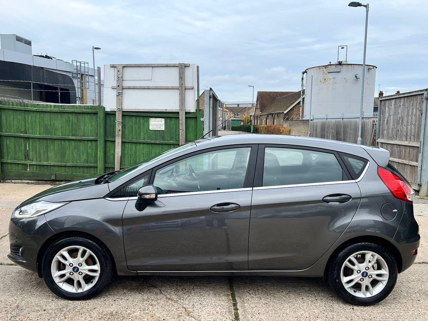 Used Ford Fiesta 2017 for sale - 76513318: Photo 6