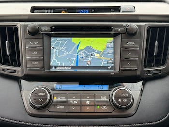 Used Toyota RAV4 2015 for sale - 76964969: Photo