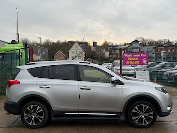 Used Toyota RAV4 2015 for sale - 76964969: Photo