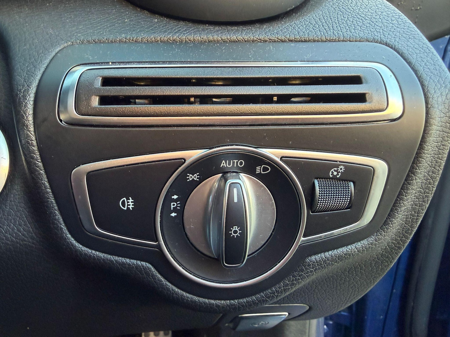 Used Mercedes-Benz C Class 2018 for sale - 77163479: Photo 23