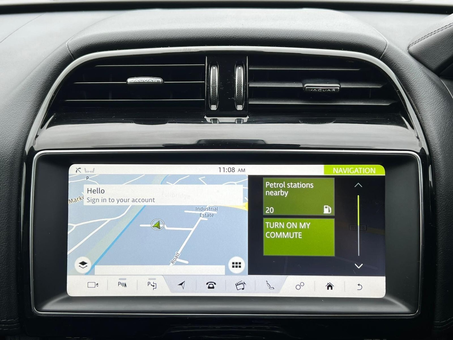 Used Jaguar F-Pace 2018 for sale - 76409547: Photo 12