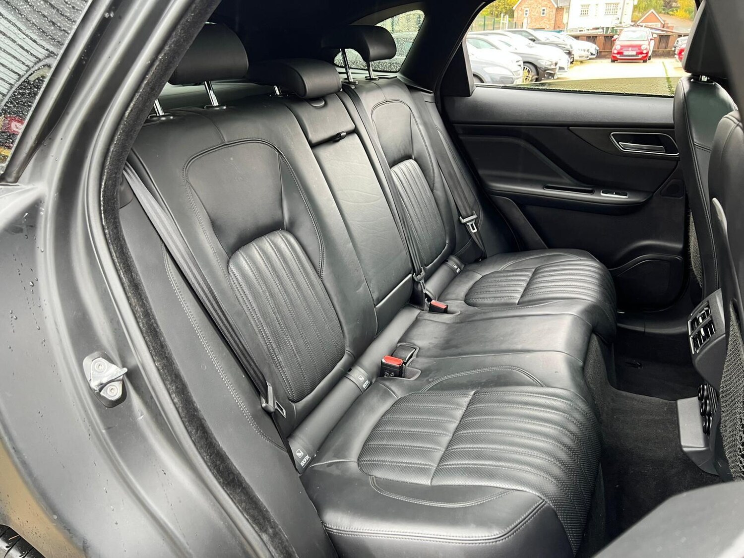 Used Jaguar F-Pace 2018 for sale - 76409547: Photo 17