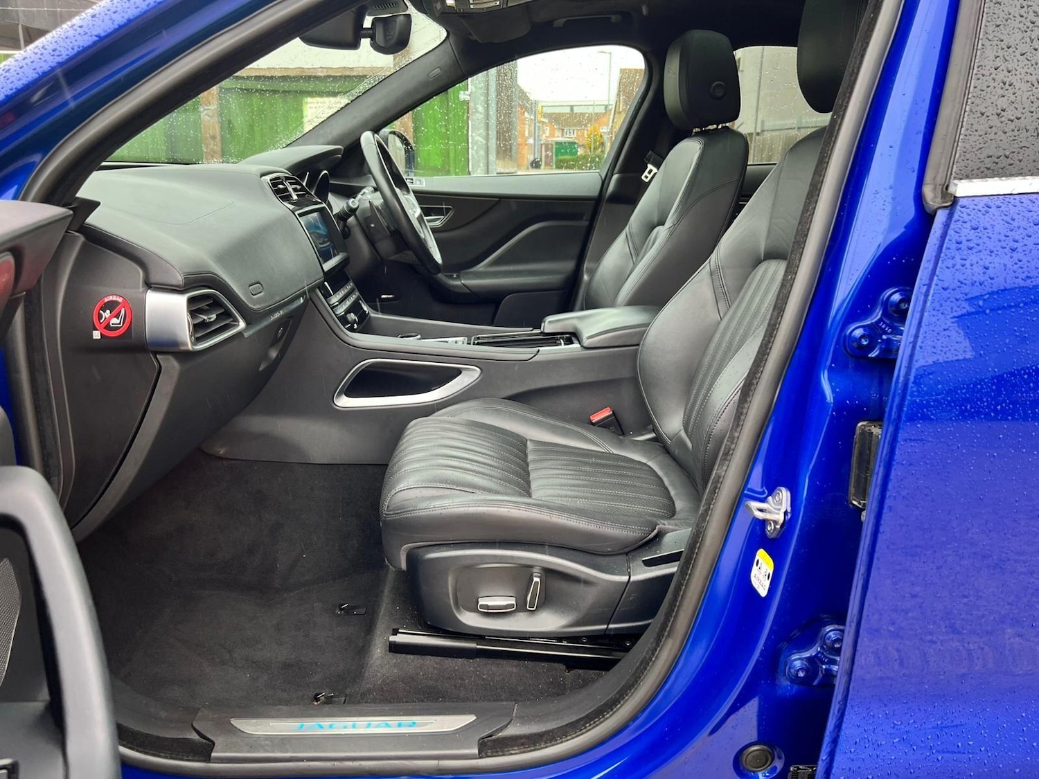 Used Jaguar F-Pace 2018 for sale - 76409547: Photo 22