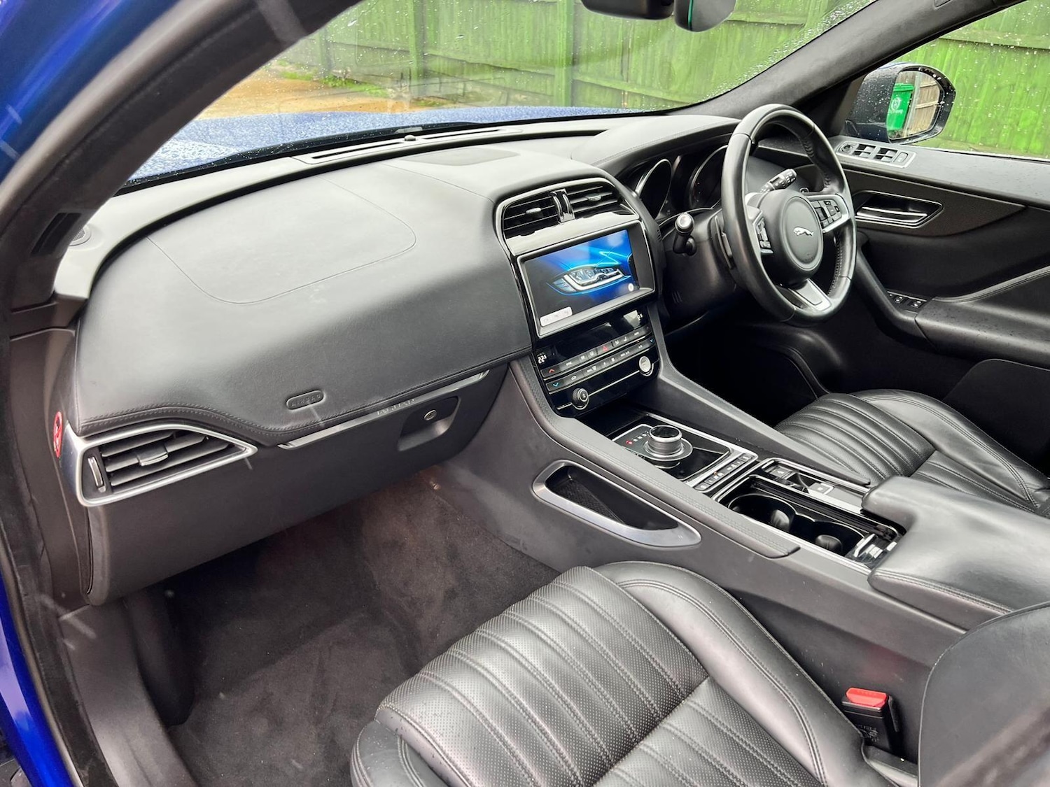 Used Jaguar F-Pace 2018 for sale - 76409547: Photo 24