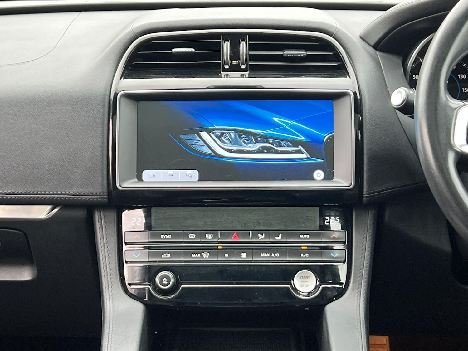 Used Jaguar F-Pace 2018 for sale - 76409547: Photo 26