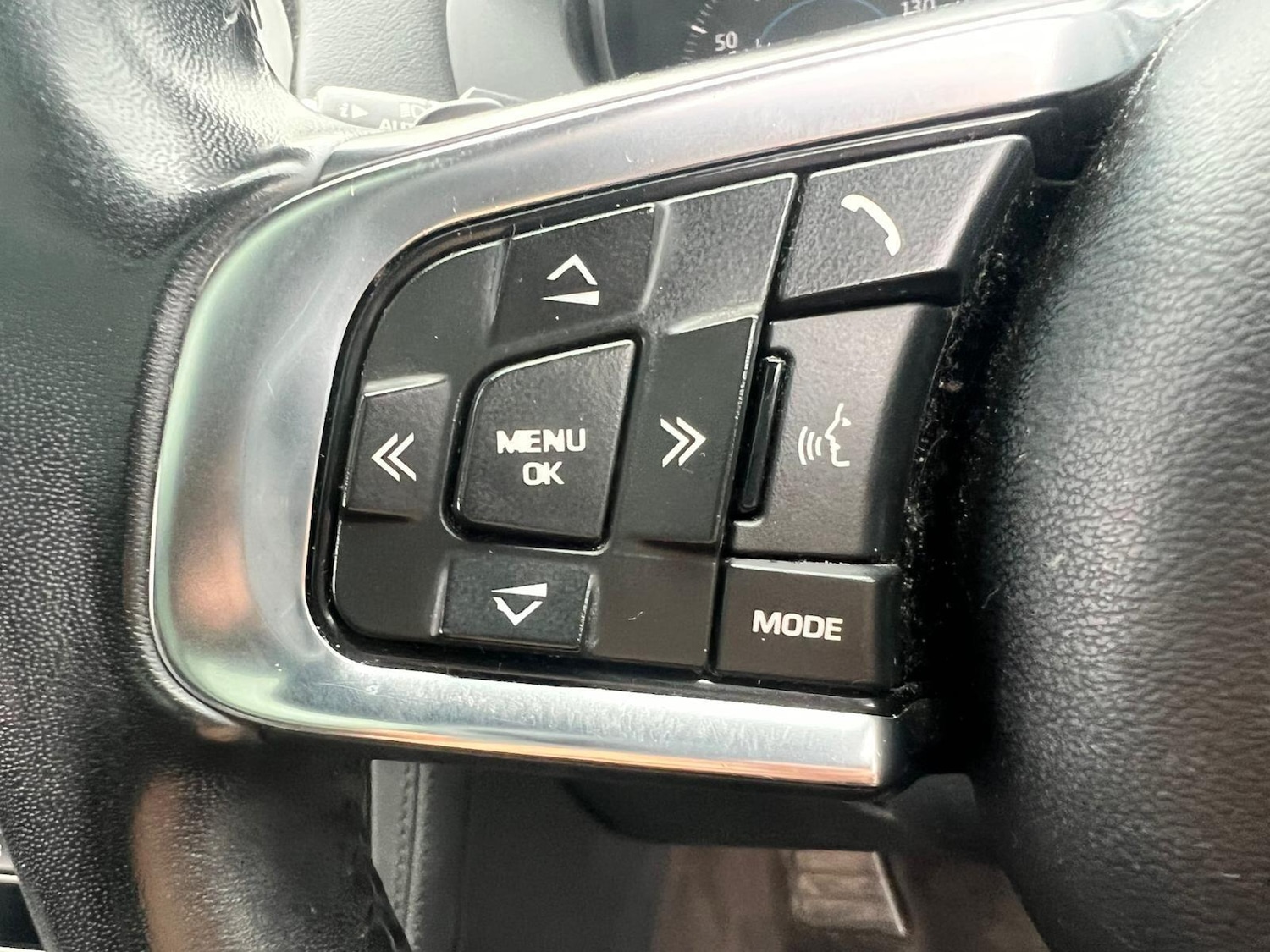 Used Jaguar F-Pace 2018 for sale - 76409547: Photo 29