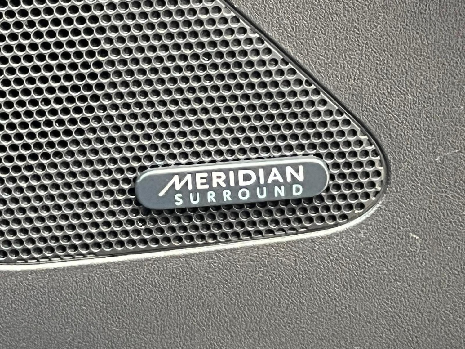 Used Jaguar F-Pace 2018 for sale - 76409547: Photo 7