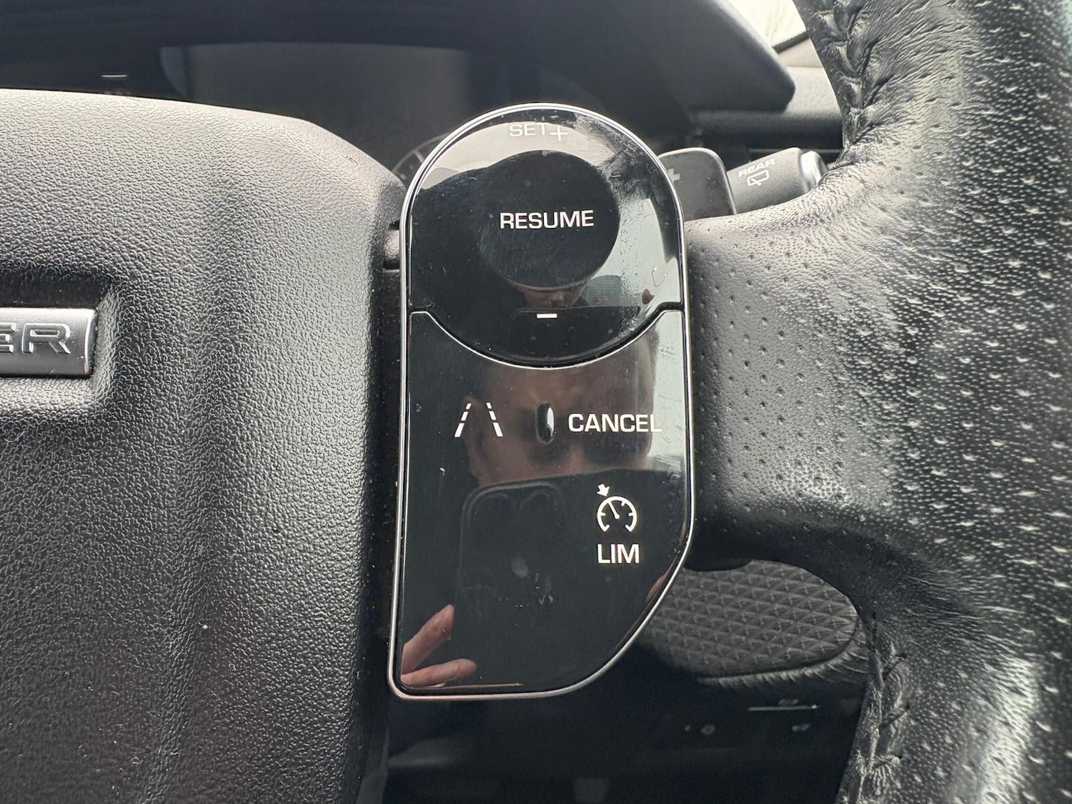 Used Land Rover Range Rover Velar 2018 for sale - 77468390: Photo 18