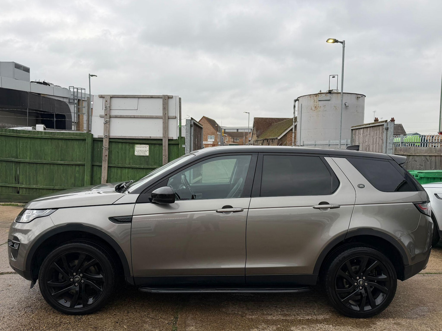 Used Land Rover Discovery Sport 2017 for sale - 76964826: Photo 10