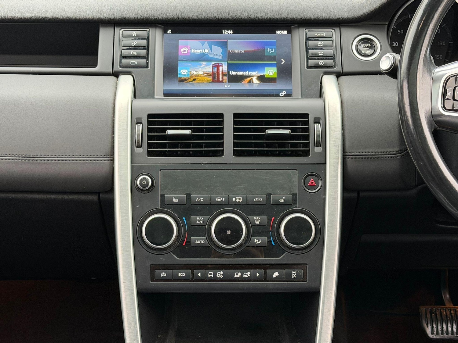 Used Land Rover Discovery Sport 2017 for sale - 76964826: Photo 25